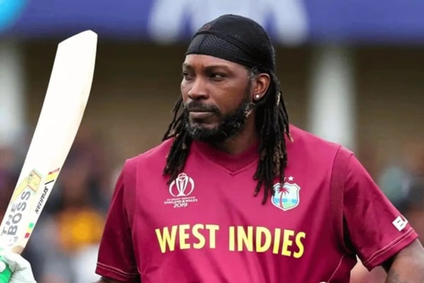 Chris Gayle Longest six in Cricket